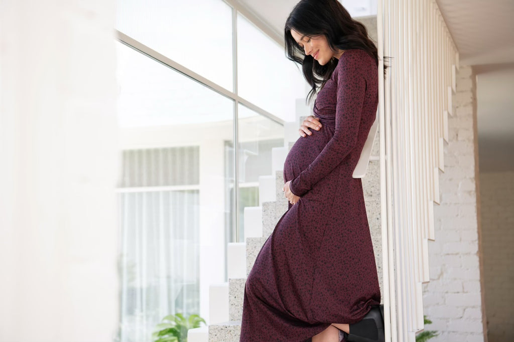 Qunel.com  Maternity fashion, Maternity clothes fashionable, Stylish  maternity outfits