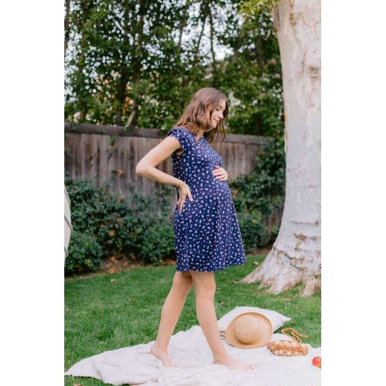 hello-miz-ditsy-floral-flared-dress1