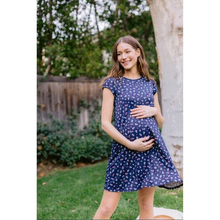 hello-miz-ditsy-floral-flared-dress
