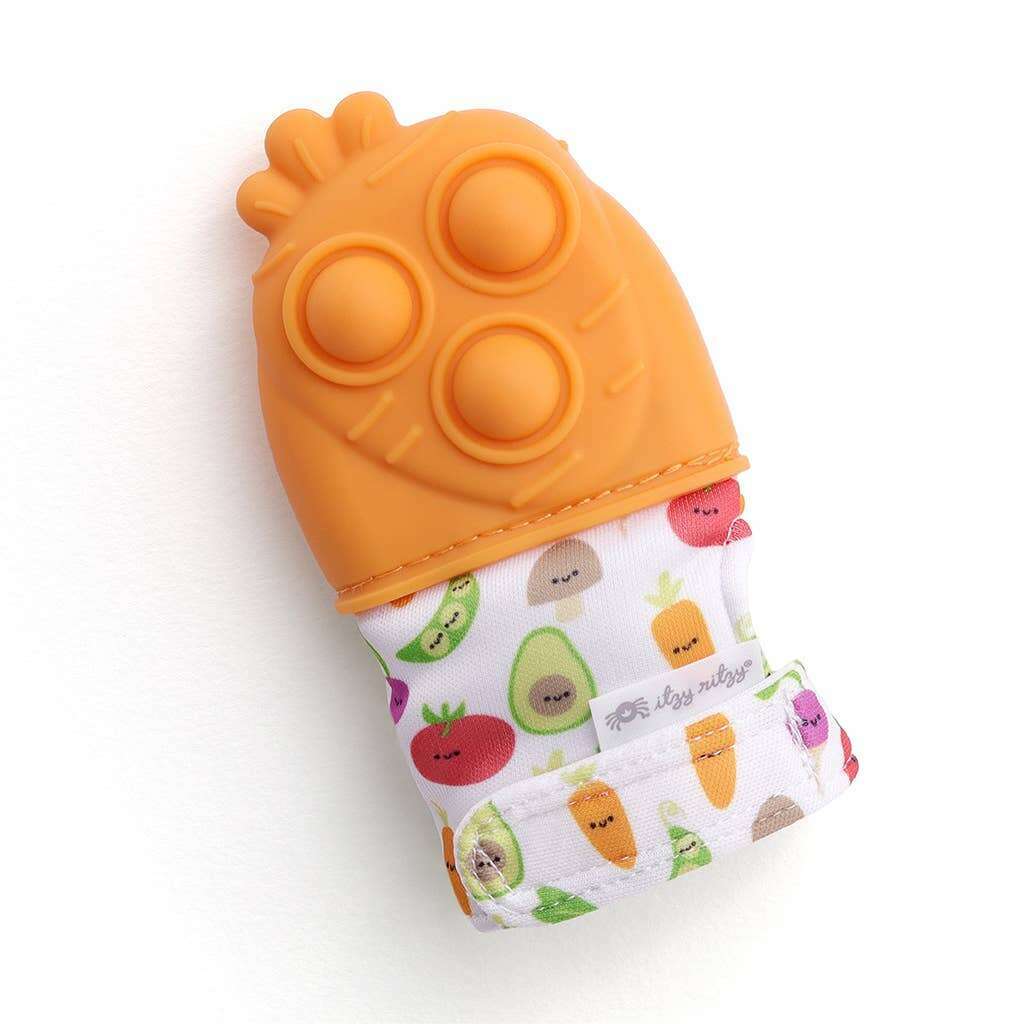 itzy-ritzy-mitt-pop-carrot