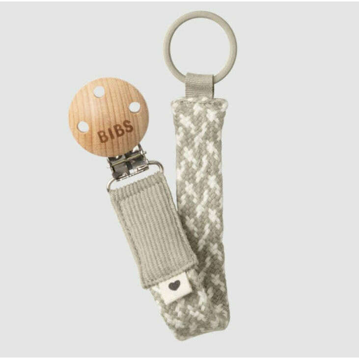pacifier-clip-sand