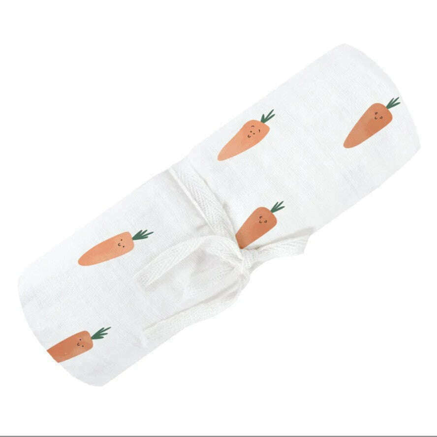 perlimpinpin-cotton-muslin-swaddle-carrots