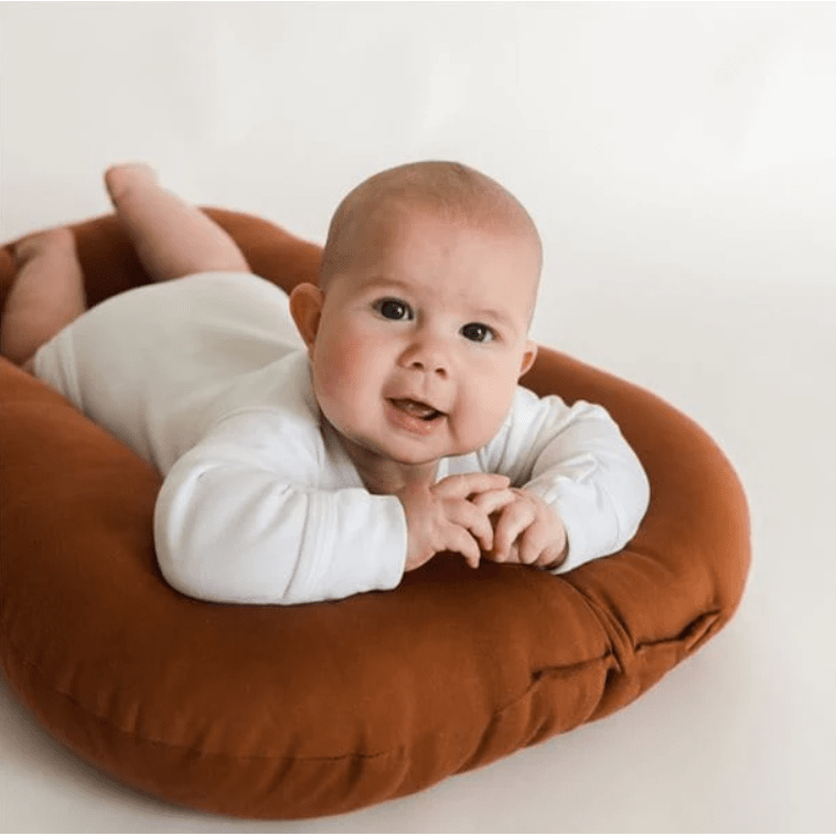 Snuggle me 2024 organic knock off