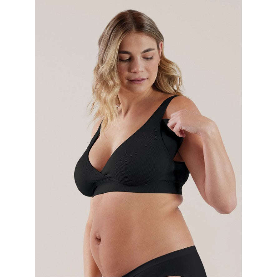 We have restocked our nursing bras and excited 🎉🎉🎉Slide to read why you  need to grab one of the one we have in stock curre